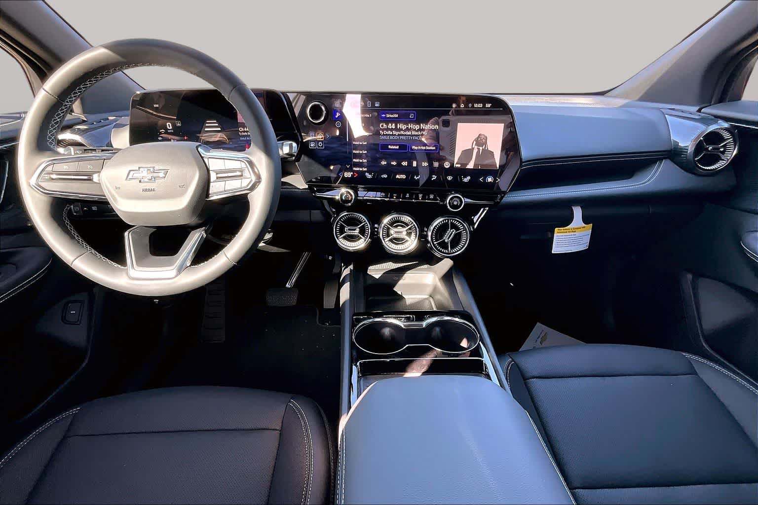 Pre-Owned 2025 Chevrolet Blazer EV LT