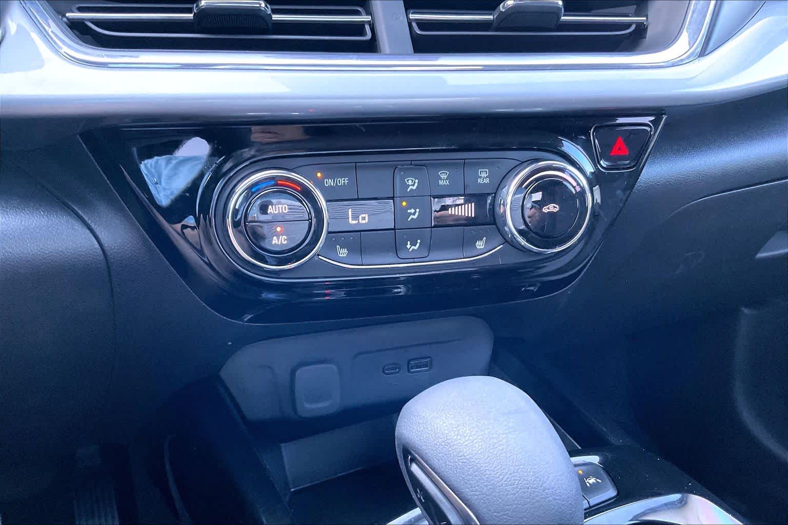 Used 2025 Cypress Gray Chevrolet LT image 32