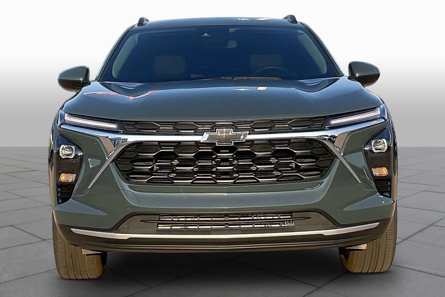 Used 2025 Cypress Gray Chevrolet LT image 5
