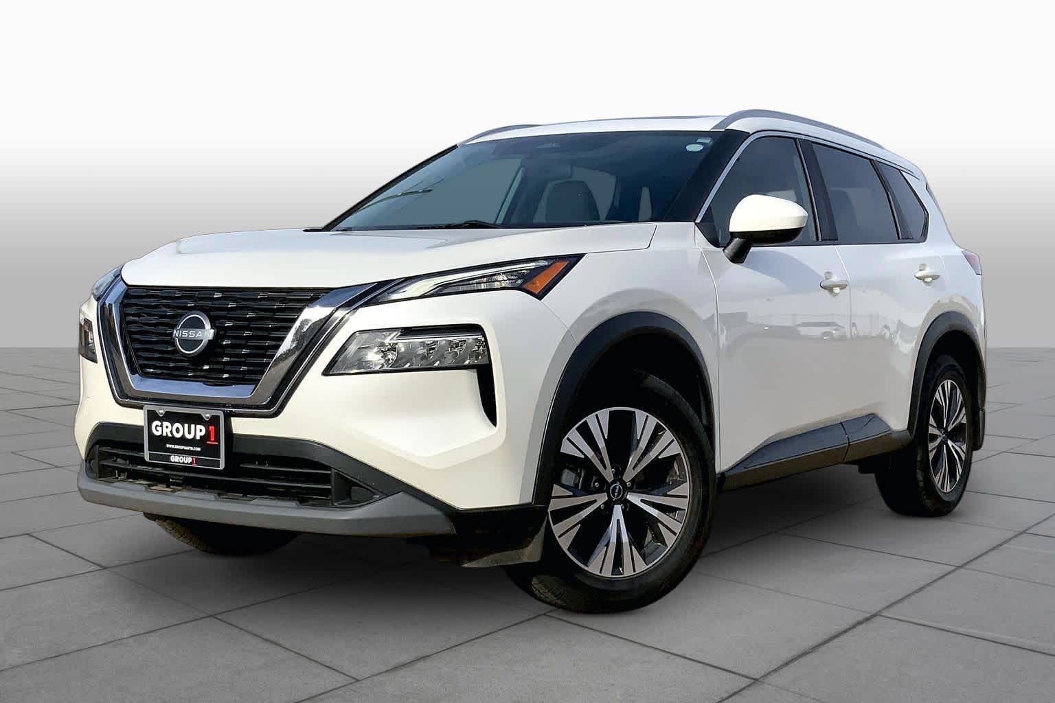 Pearl White Tricoat 2023 Nissan Rogue SV FWD SUV / Crossover Front-Wheel Drive Continuously Variable Transmission