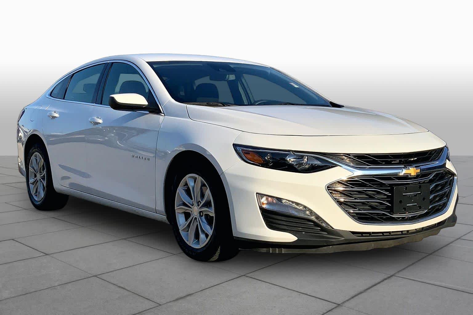 Certified Used 2024 Summit White Chevrolet 1LT image 3