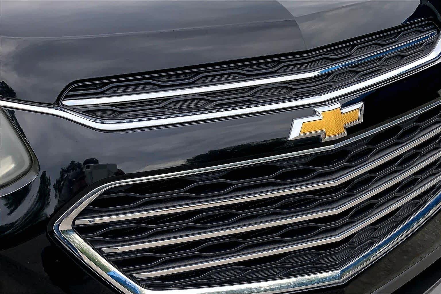 Used 2016 MOSAIC BLACK METALLIC Chevrolet LT image 30