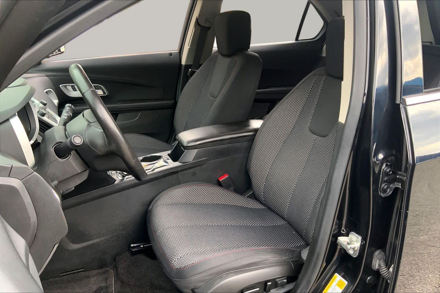 Used 2016 MOSAIC BLACK METALLIC Chevrolet LT image 8