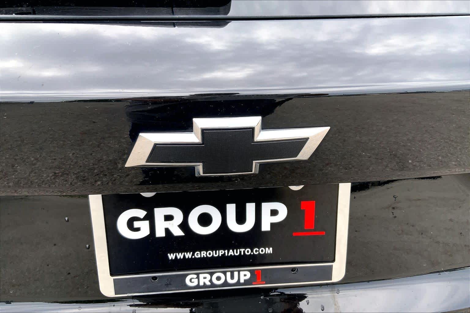 Used 2024 Mosaic Black Metallic Chevrolet ACTIV image 31