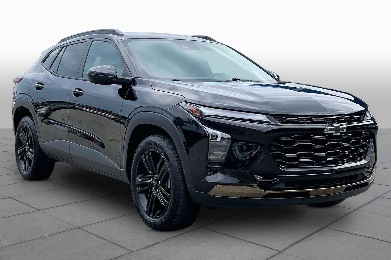 Used 2024 Mosaic Black Metallic Chevrolet ACTIV image 3
