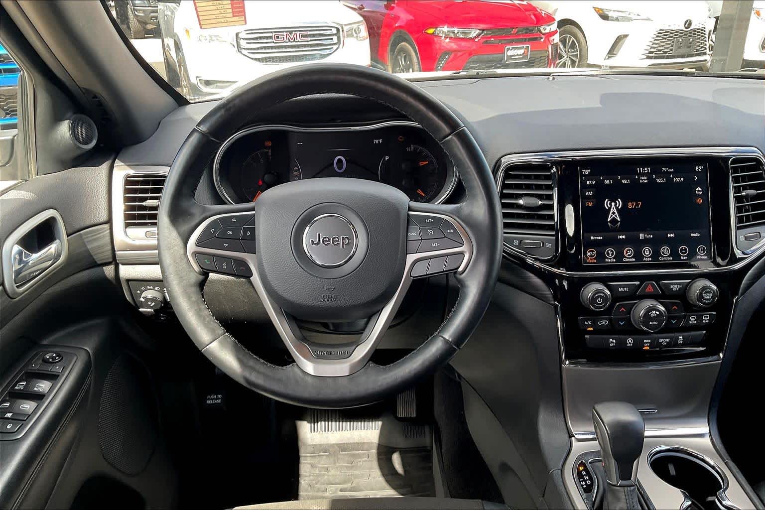 View vehicle photo 6