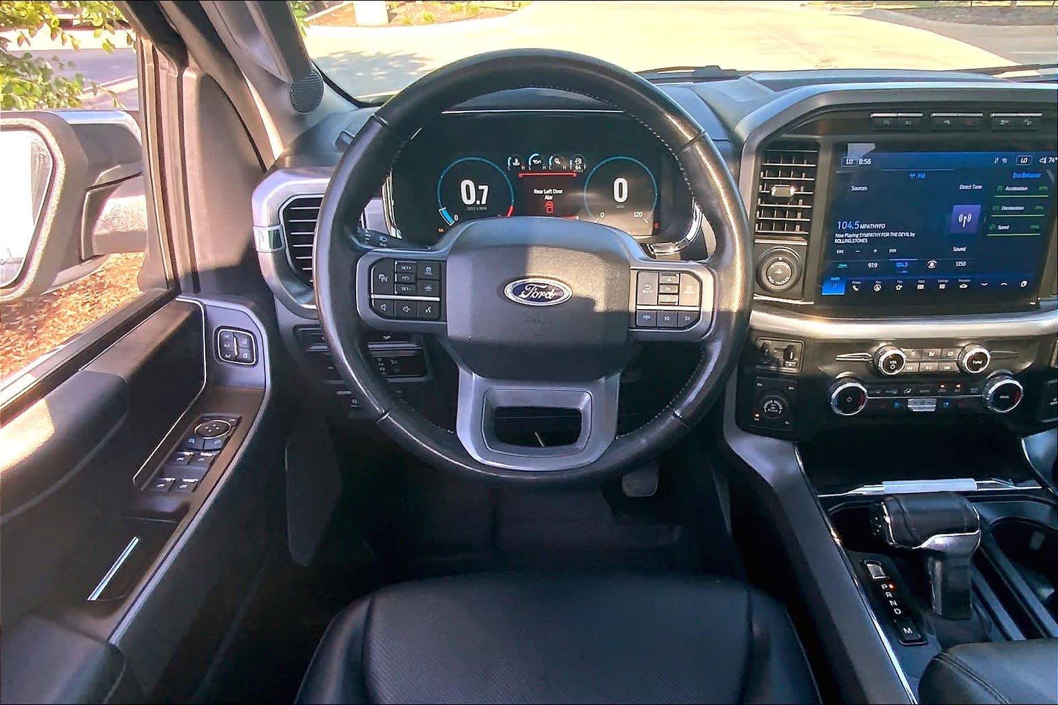 View vehicle photo 6