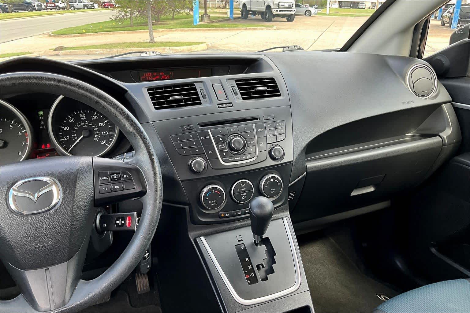 View vehicle photo 7