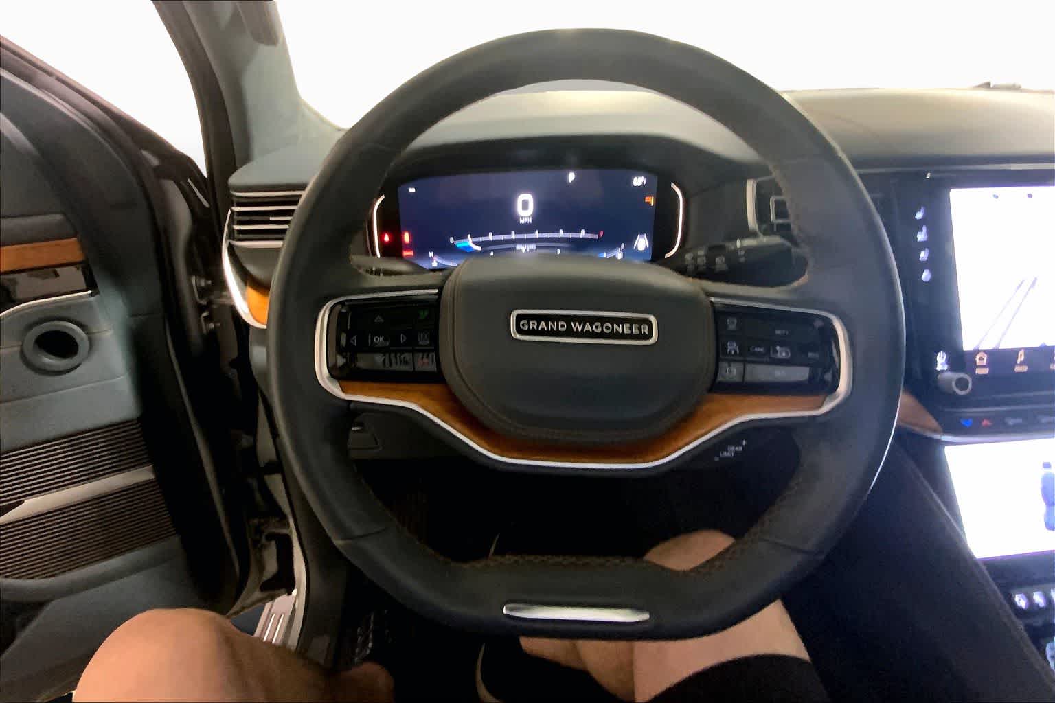 View vehicle photo 5