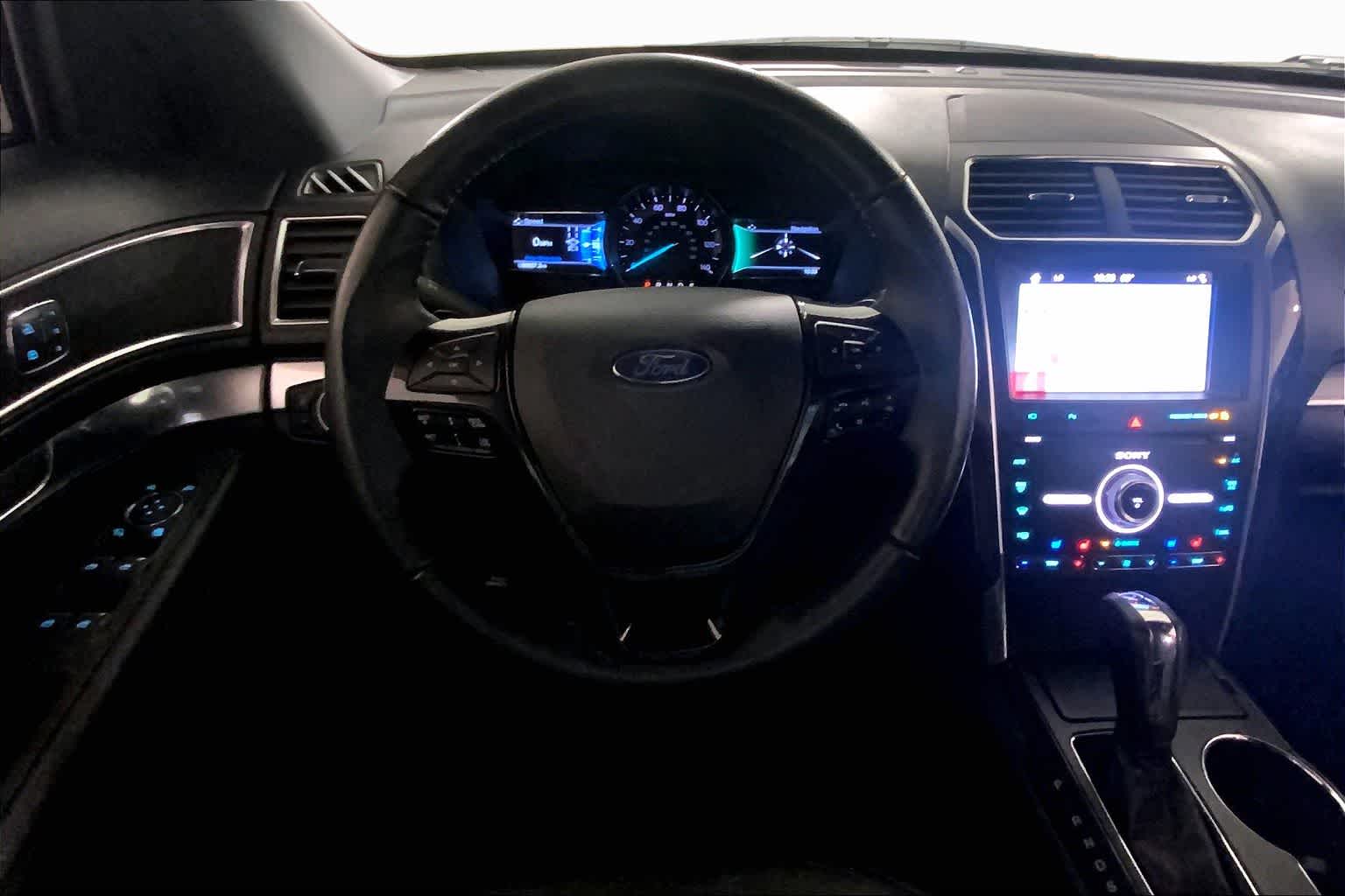 View vehicle photo 5