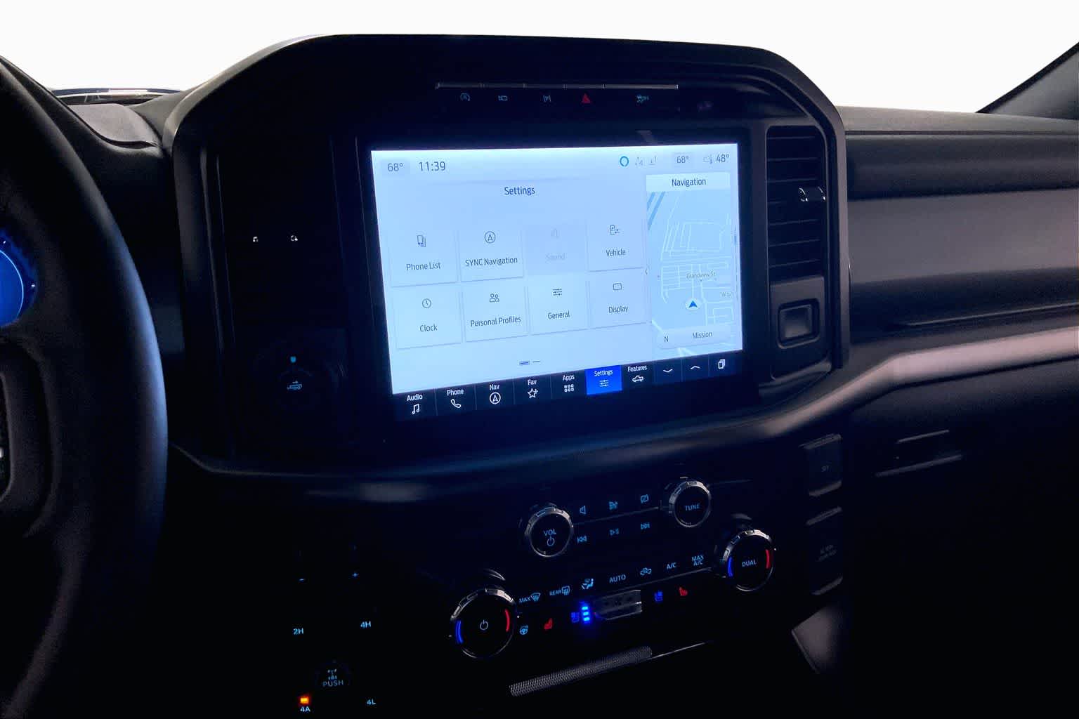 View vehicle photo 6