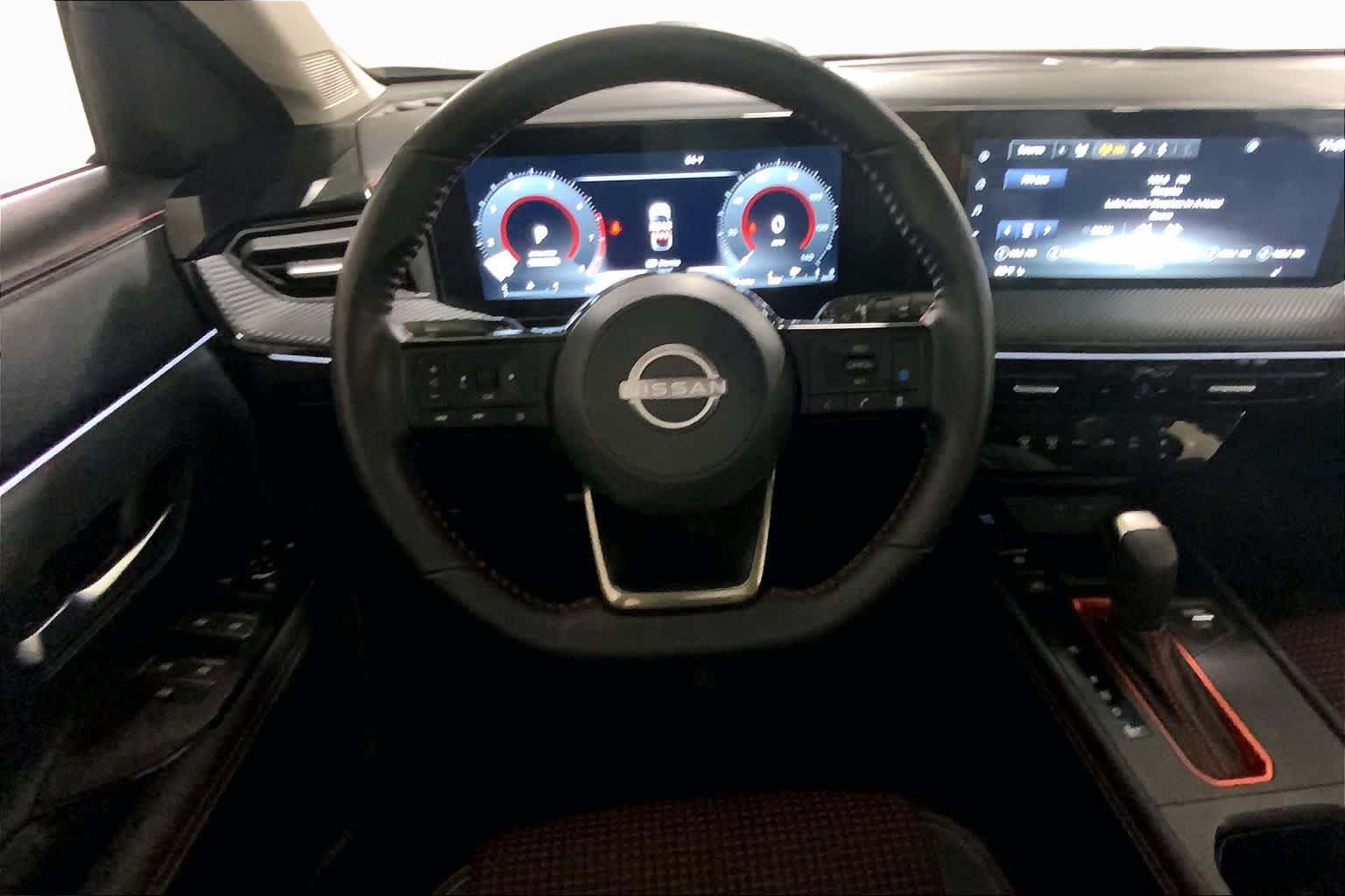 View vehicle photo 5