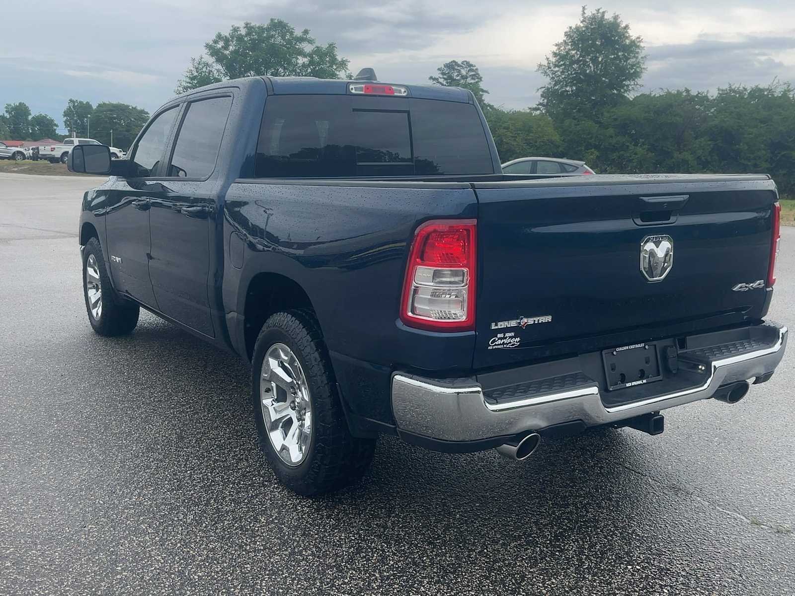 View vehicle photo 5