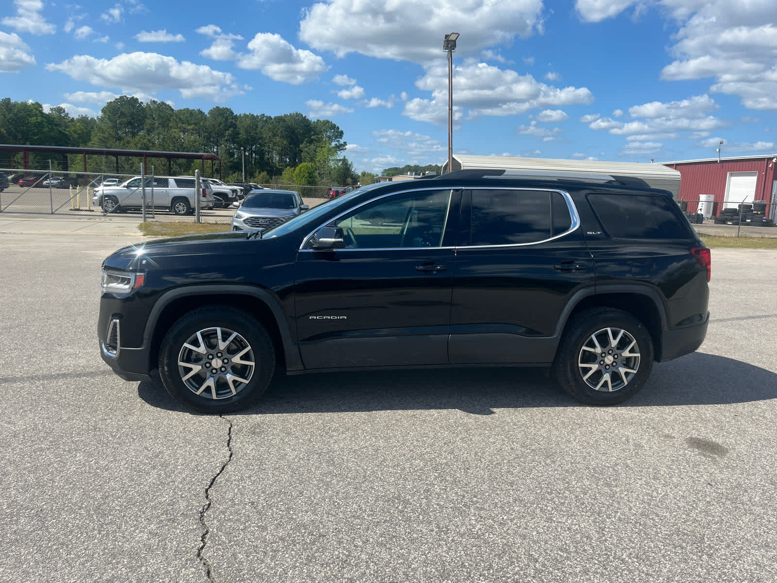 View vehicle photo 2