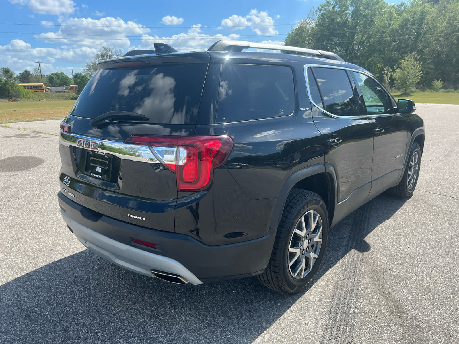 View vehicle photo 5