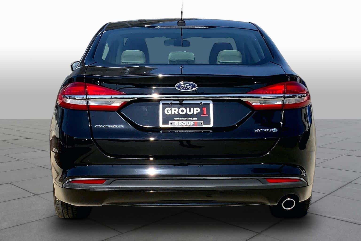 View vehicle photo 6