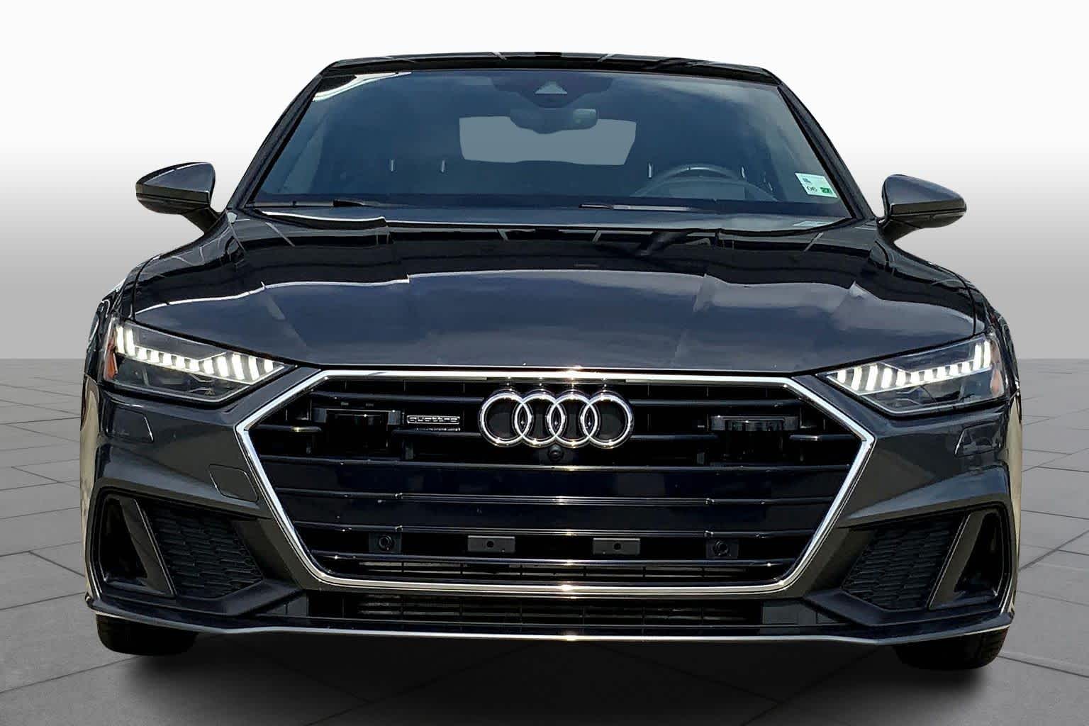 View vehicle photo 5