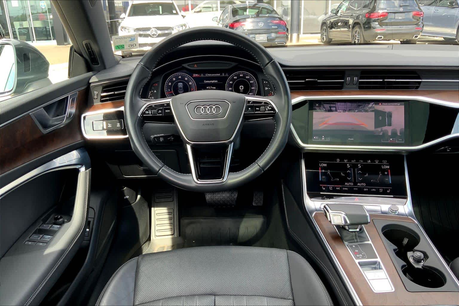 View vehicle photo 7