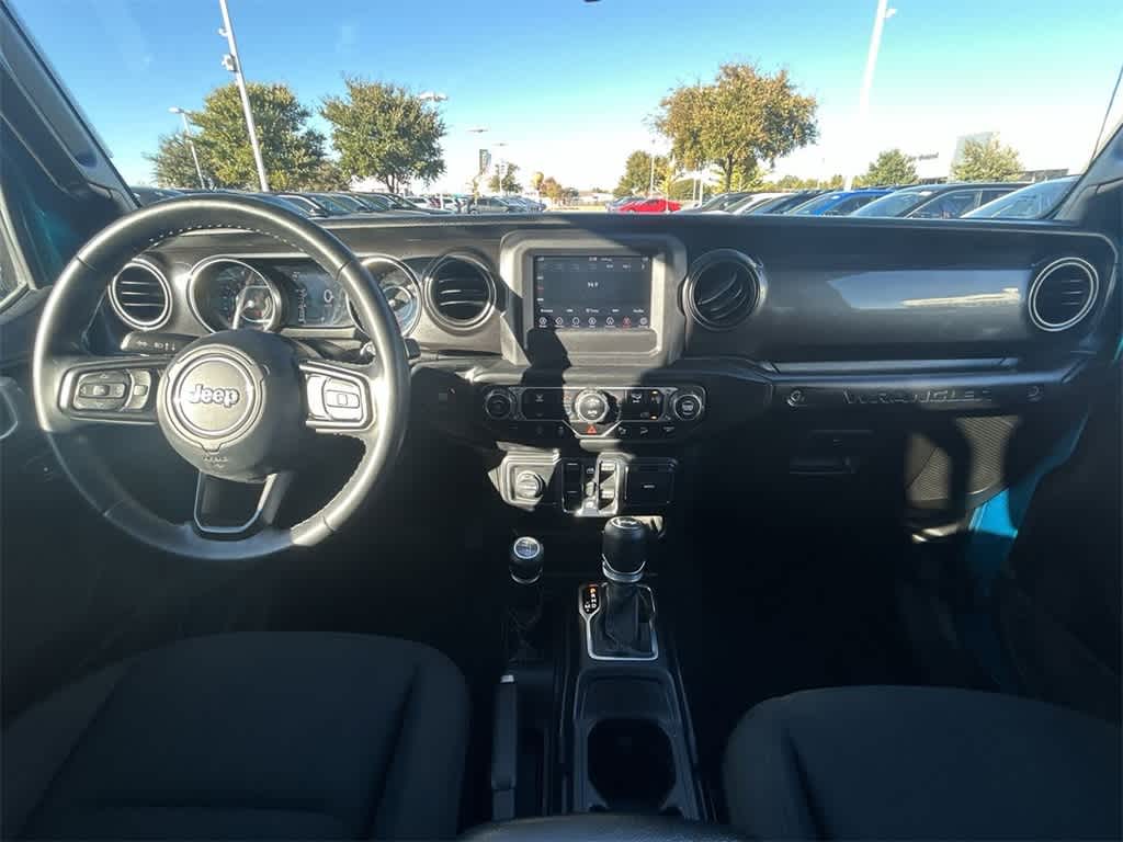 2020 Jeep Wrangler Unlimited Sport Altitude 13