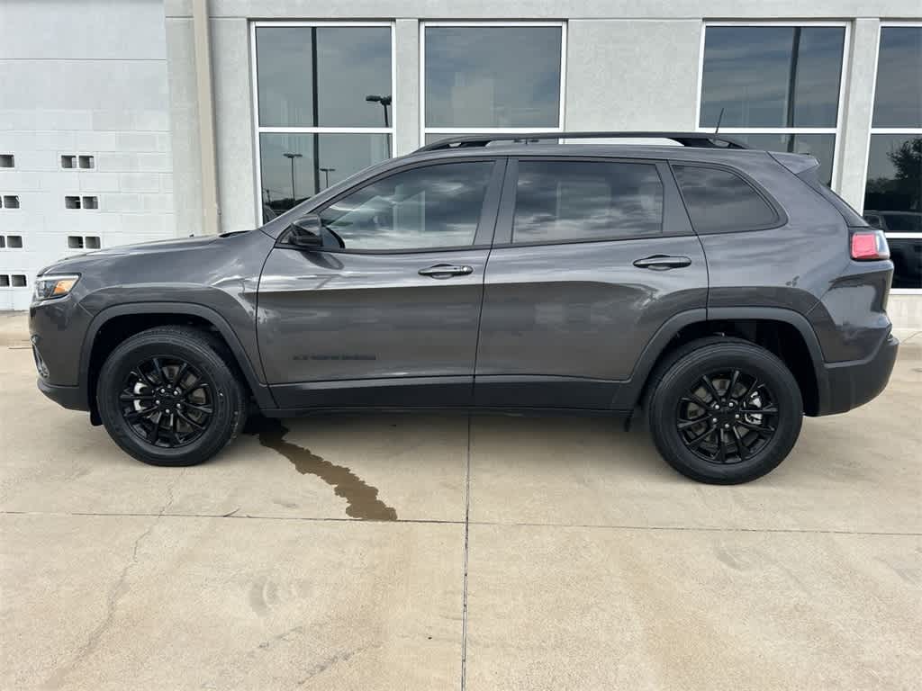 2023 Jeep Cherokee Altitude Lux 3