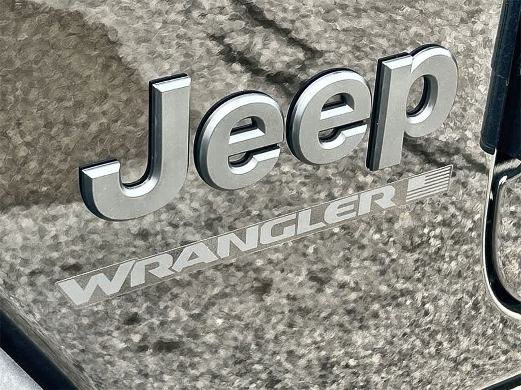 2024 Jeep Wrangler Willys 8