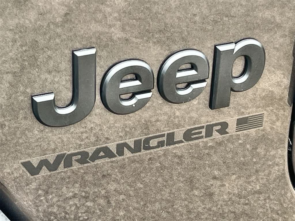 2024 Jeep Wrangler Willys 8