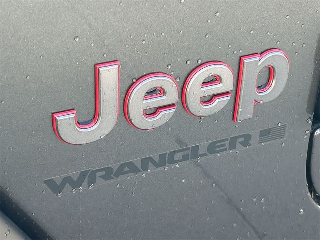 2024 Jeep Wrangler Rubicon 8