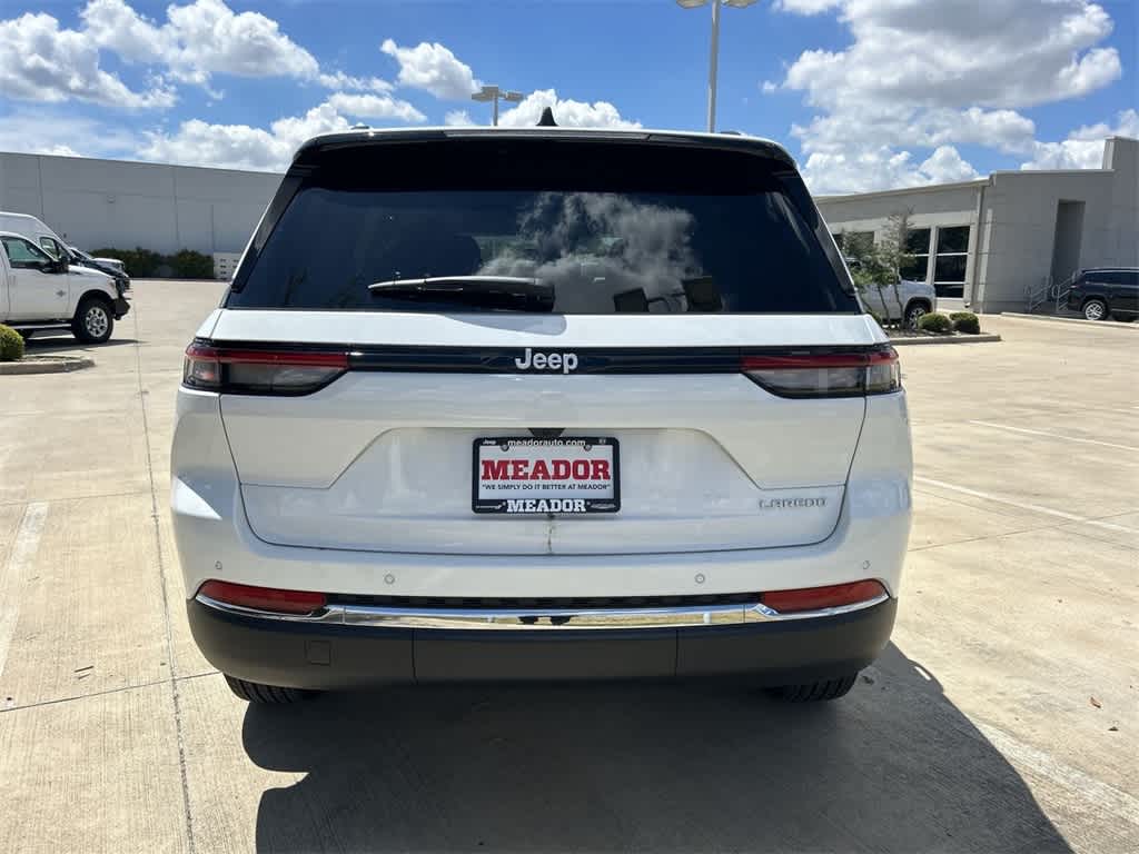 2024 Jeep Grand Cherokee Laredo X 5