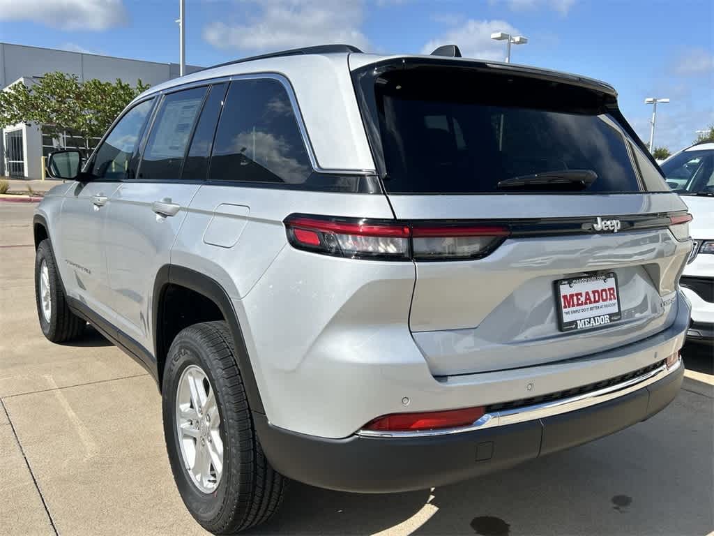 2024 Jeep Grand Cherokee Laredo 4