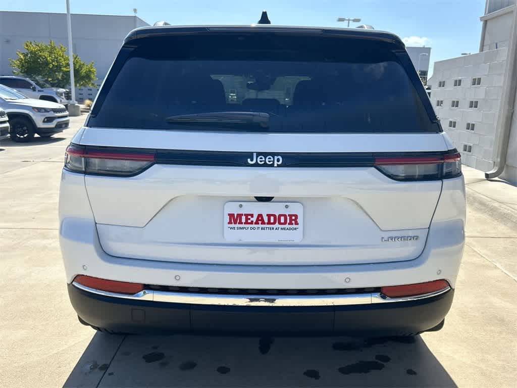 2024 Jeep Grand Cherokee Laredo 5