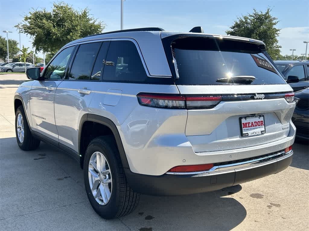 2024 Jeep Grand Cherokee Laredo 4