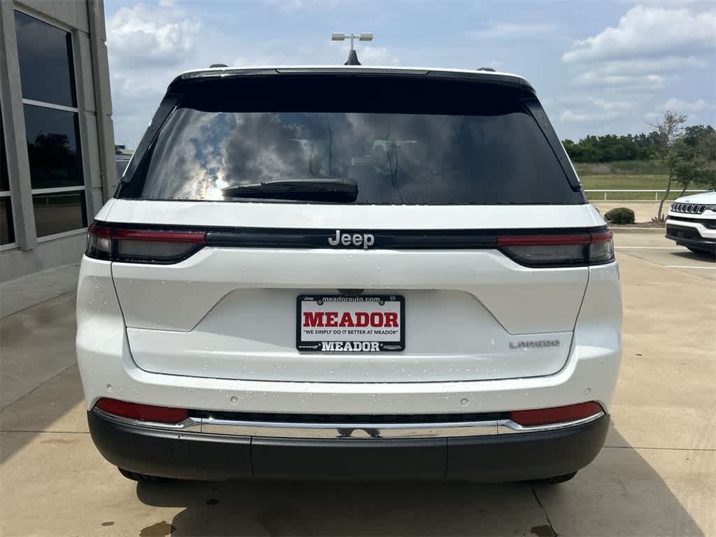 2024 Jeep Grand Cherokee Laredo 5