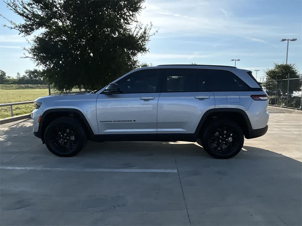 2024 Jeep Grand Cherokee Altitude X 3