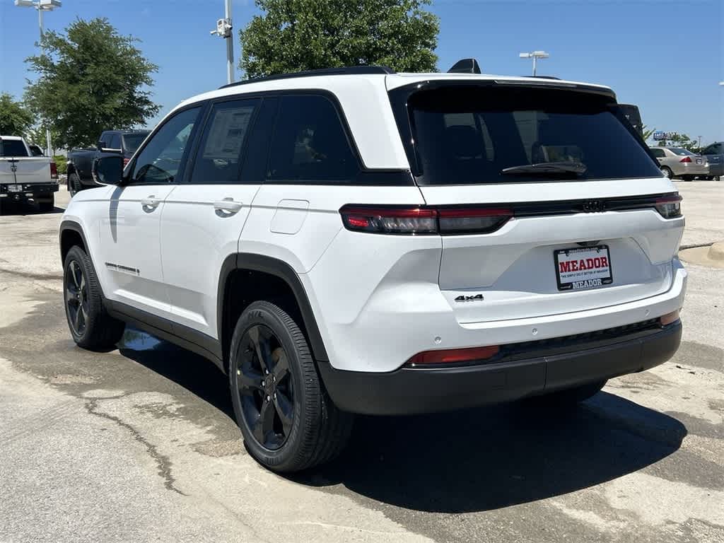 2024 Jeep Grand Cherokee Altitude X 12