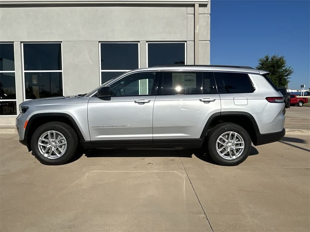 2024 Jeep Grand Cherokee L Laredo 3