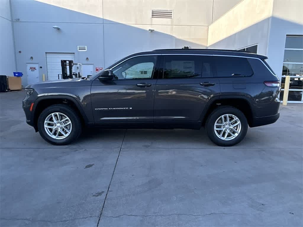 2024 Jeep Grand Cherokee L Laredo 3