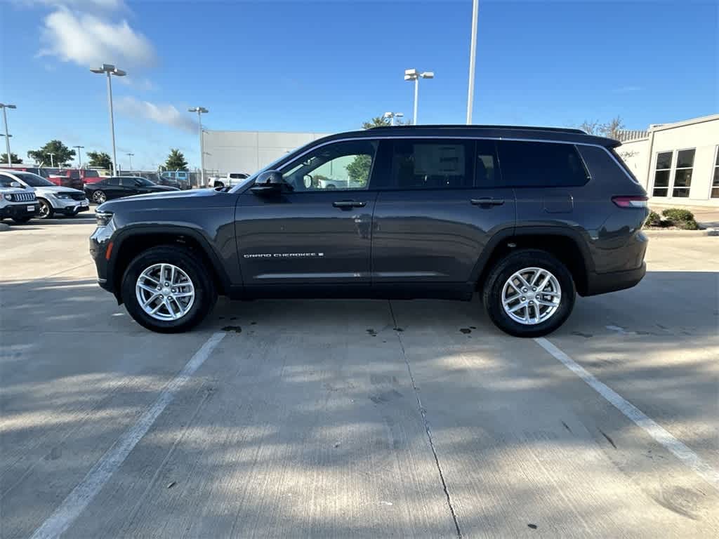 2024 Jeep Grand Cherokee L Laredo 3