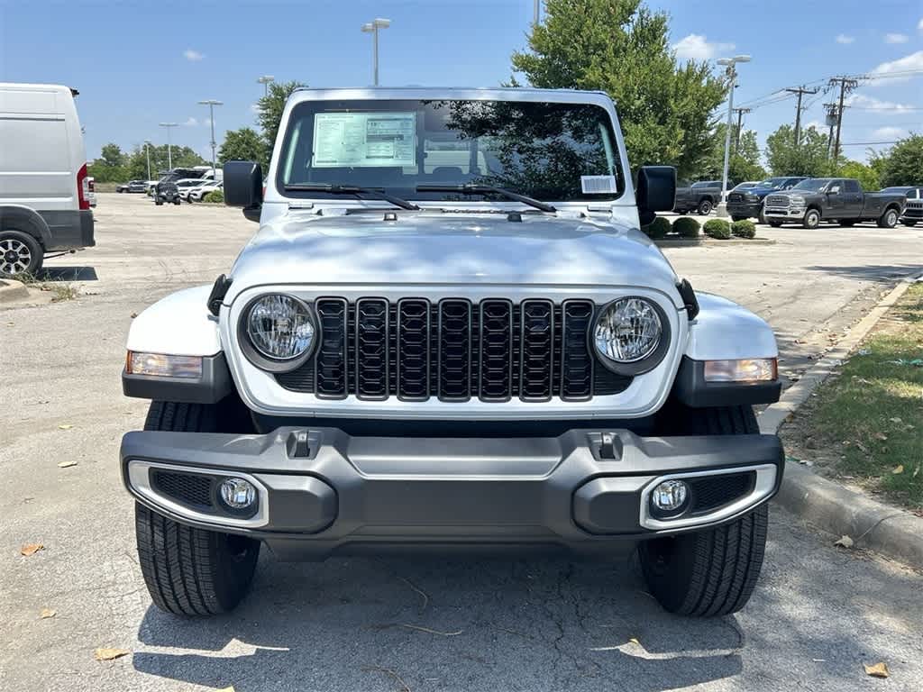 2024 Jeep Gladiator Sport S 4x4 8