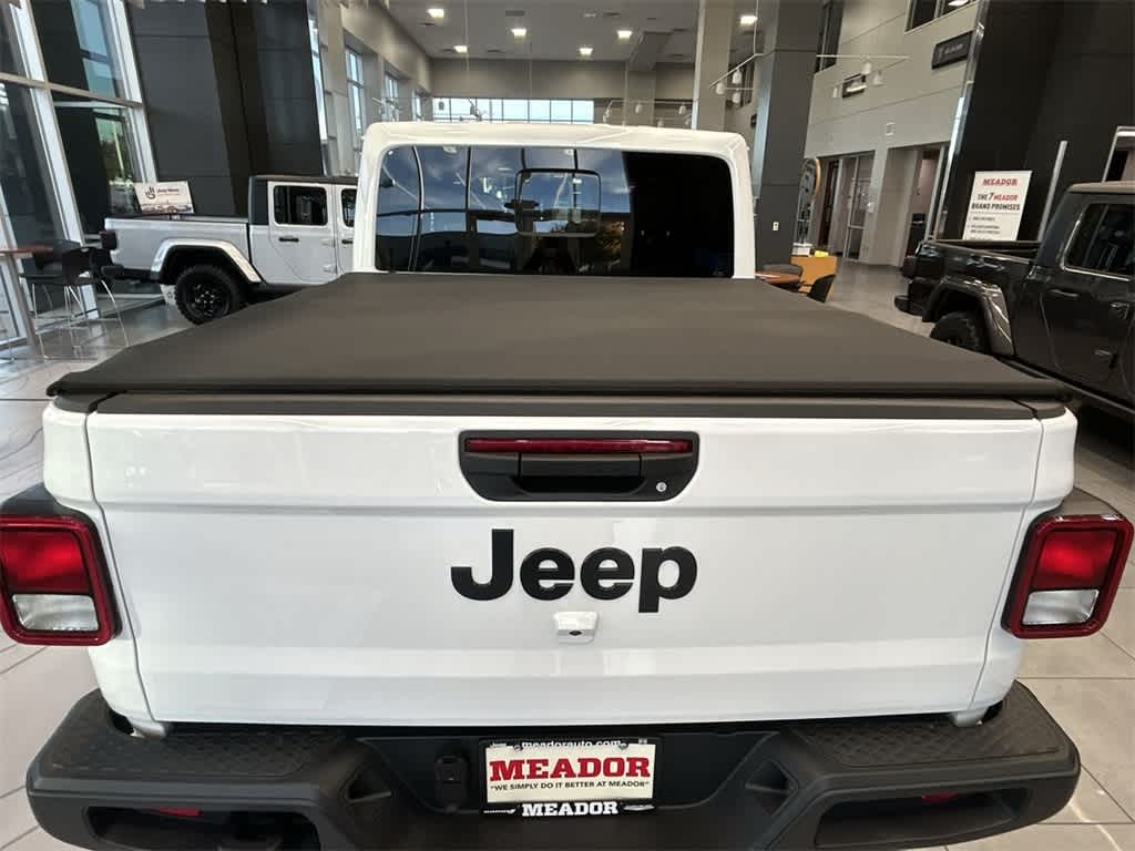 2024 Jeep Gladiator Sport S 4x4 10