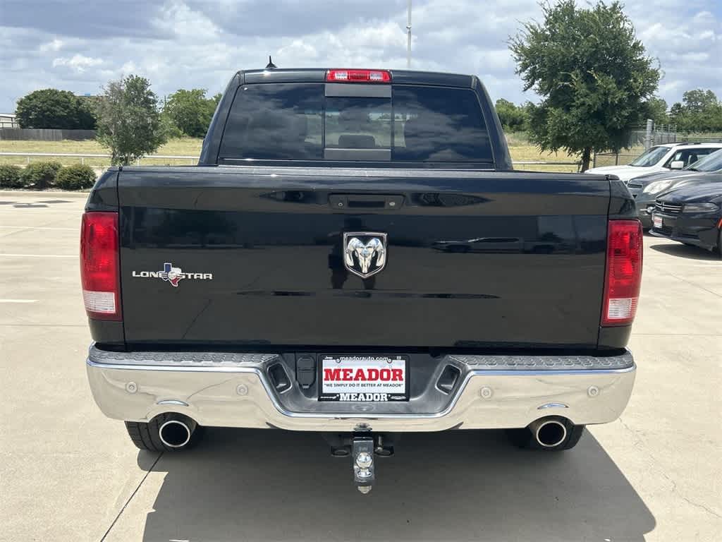 2016 Ram 1500 Lone Star 2WD Crew Cab 140.5 5