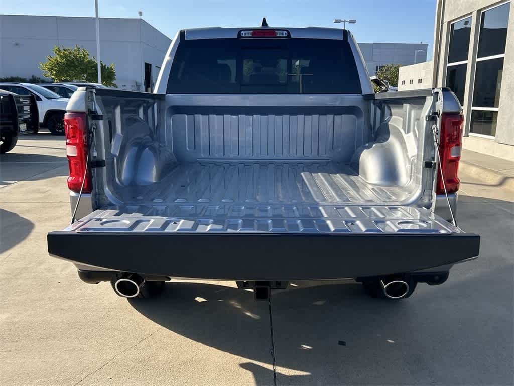 2025 Ram 1500 Laramie 4x2 Crew Cab 57 Box 21