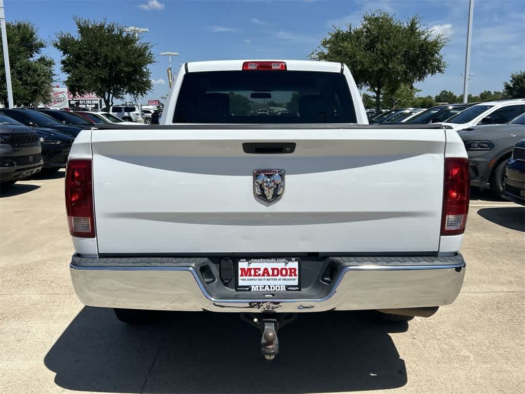 2010 Dodge Ram 1500 ST 2WD Quad Cab 140.5 5