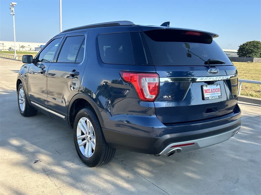 2017 Ford Explorer XLT 4