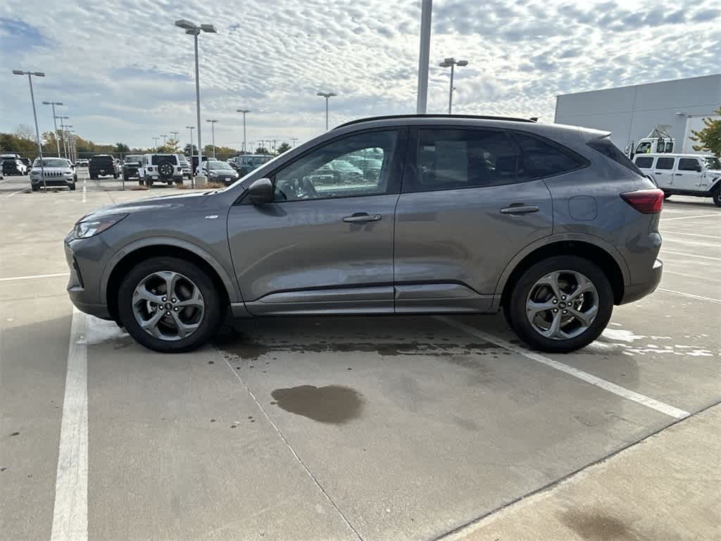 2023 Ford Escape ST-Line 3