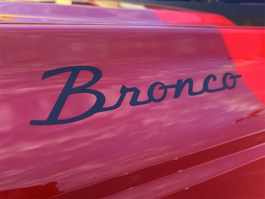 2022 Ford Bronco Outer Banks 7