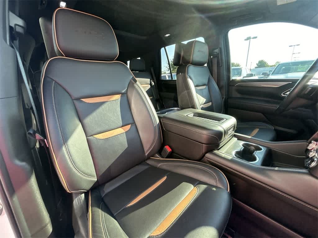 2021 GMC Yukon AT4 13