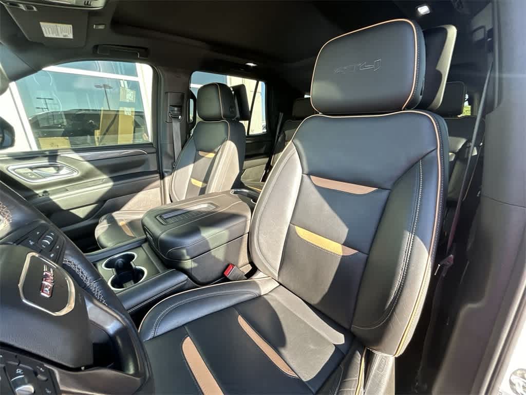 2021 GMC Yukon AT4 10