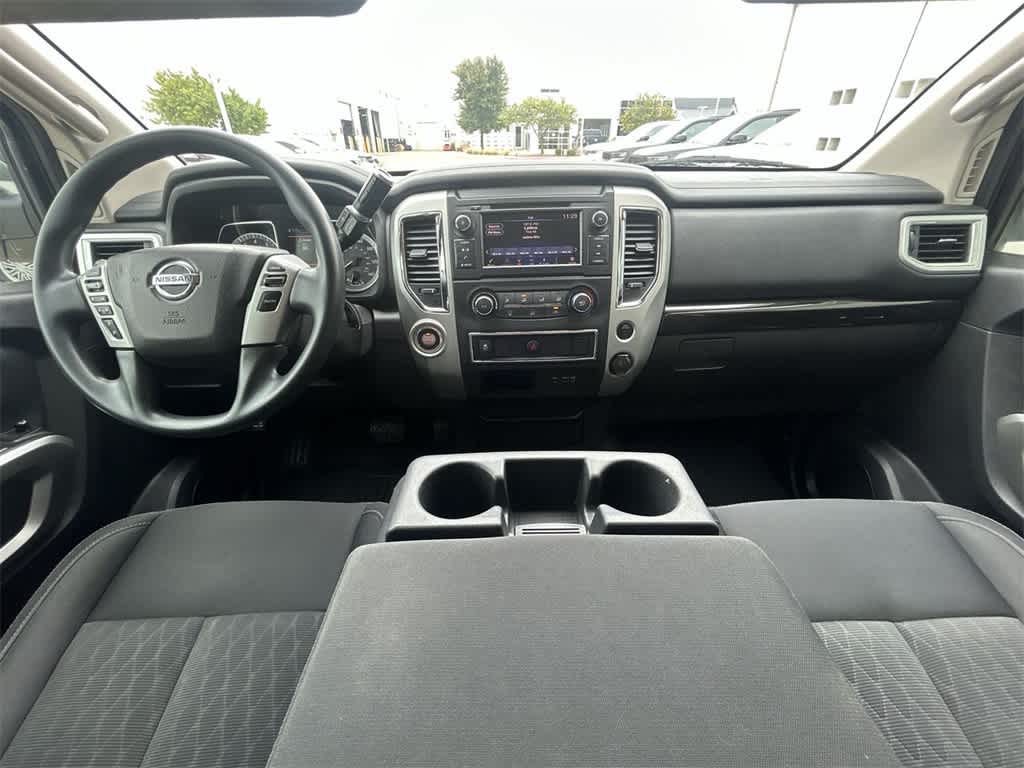 2019 Nissan Titan SV 4x2 Crew Cab 15