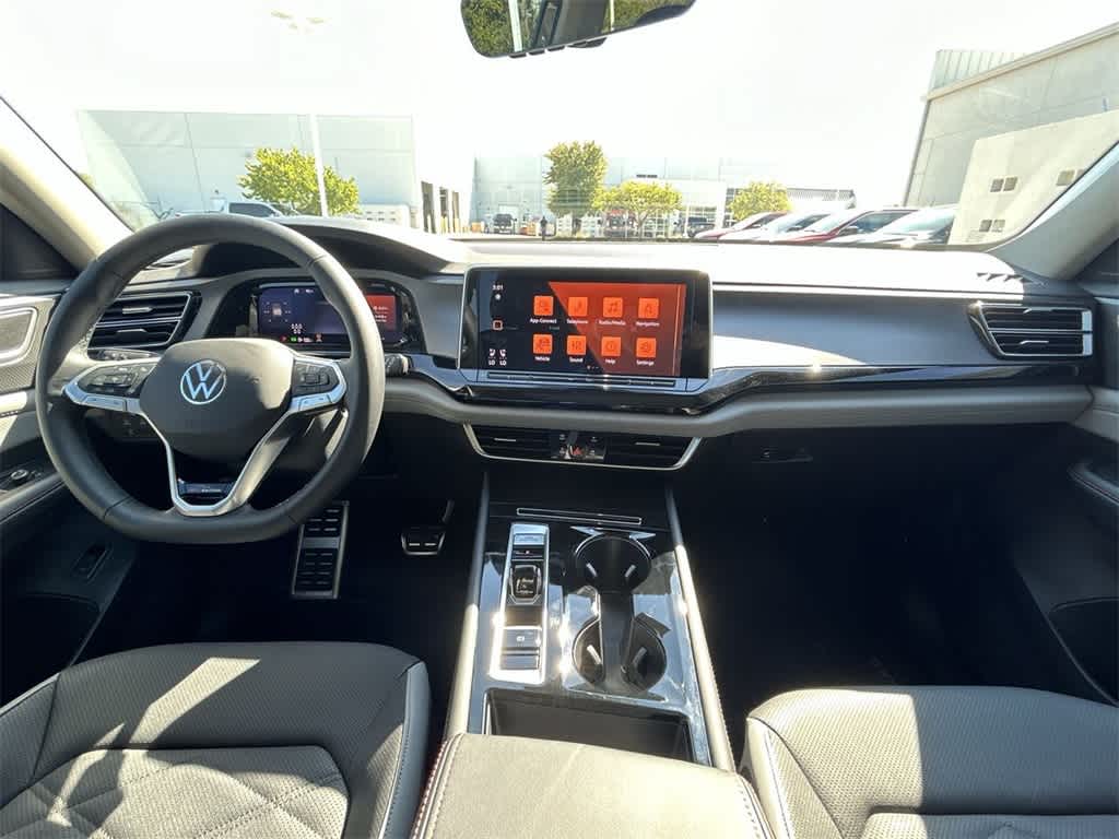 2024 Volkswagen Atlas 2.0T Peak Edition SE w/Technology 16