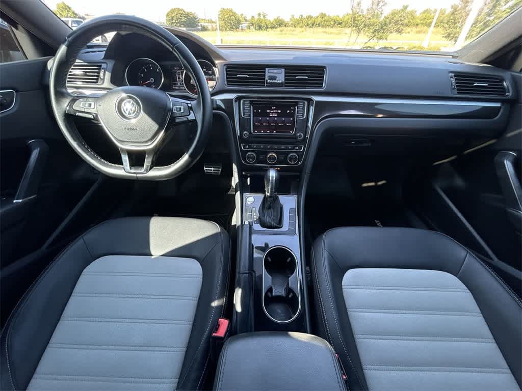 2018 Volkswagen Passat V6 GT 15